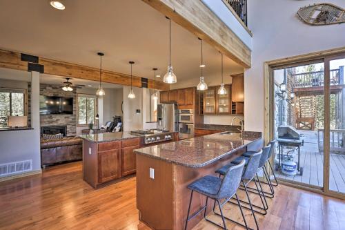 Cabin with Game Room and Mtn Views in Silverthorne!, Silverthorne (photo 8)