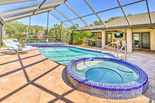 Port Charlotte Retreat with Heated Pool and Spa!