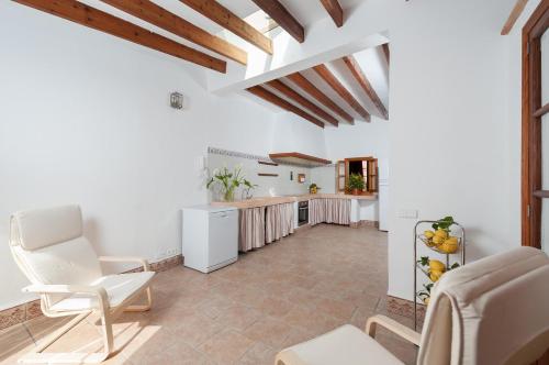 YupiHome Holiday Home Ca Na Blan ca