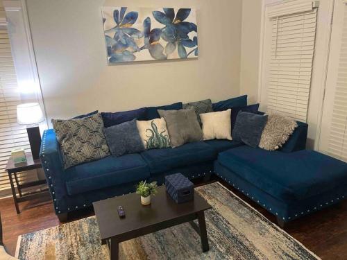 Comfortable 1-Bedroom for Business and Leisure.