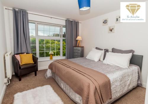 2 Bed Apartment-5 Guests - Business-Relocation-Parking - The Brighton Short Stay & serviced Apartments