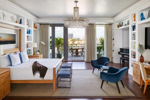 327240554 The Betsy Hotel, South Beach