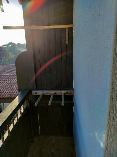 Balkon/teras, studio à l'océan au dessus des pins (plage & commerces à pied) (studio a l'ocean au dessus des pins (plage & commerces a pied)) in Seignosse