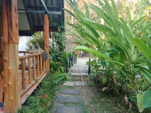 NonKan HomeStay นอนกาญจน์ โฮมสเตย์