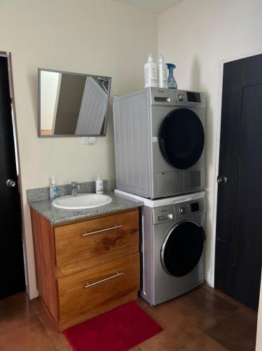 Francis Nook Bourg Mulatresse Room in Port Of Spain