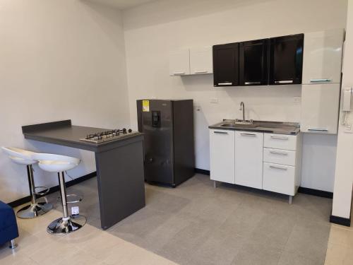 Hermoso aparta estudio 202 santa monica