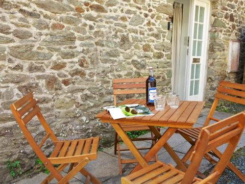 3 Moult Farm Cottage - image 9