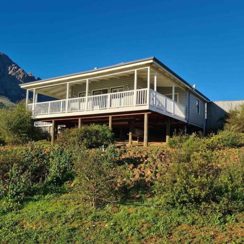Exquisite chalet on private nature reserve in Wolseley