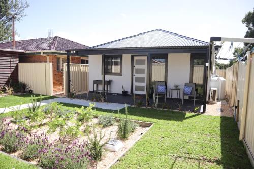 B&B Raymond Terrace - Lakeside Residence - Bed and Breakfast Raymond Terrace