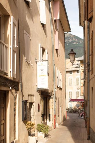 Logis - Hotel De La Mairie