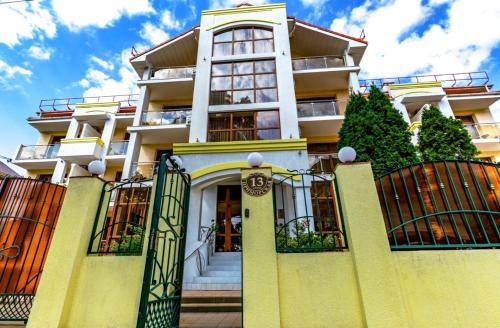 Iva Guest House - image 2