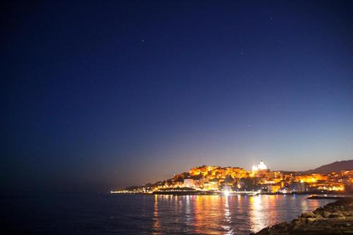 임페리아 Holiday Home Delo - Imperia 4성급 싱글룸 수영장