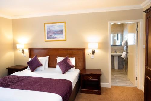 Lawlors Hotel - image 11