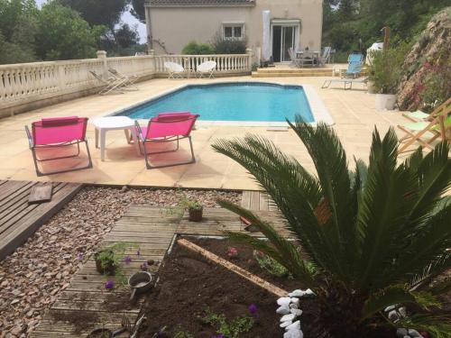 VILLA 8 personnes PISCINE location estivale aa gîte à louer Afa