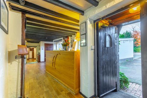 Vestabils, The Forest Lodge in Edwinstowe
