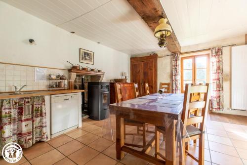 Aux 2 Puys - Gîte Le Lemptégy - image 11