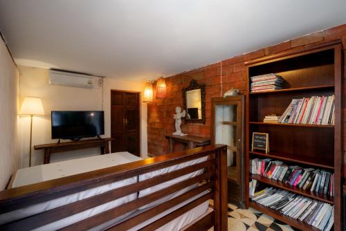 Secret garden pool villa near Baan Sillapin Artists Village