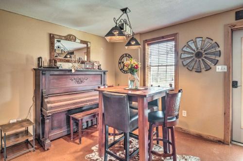 Quaint Texas Home Less Than 2 Mi to Lake Georgetown! in Georgetown, USA