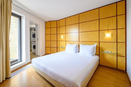 B-aparthotel Montgomery - image 11