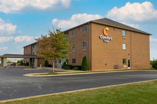 Comfort Inn Hobart - Merrillville - image 12