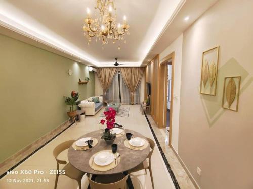 Penthouse R&F Princess Cove/3 Bedroom/35th Storey