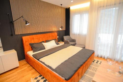 New Stylish Apartment - image 8