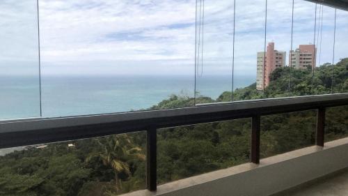 Guaruja com praia privativo e vista pro mar