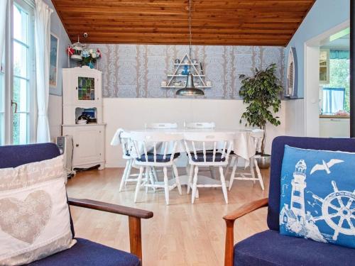 Three-Bedroom Holiday home in Rødby 3 - image 11
