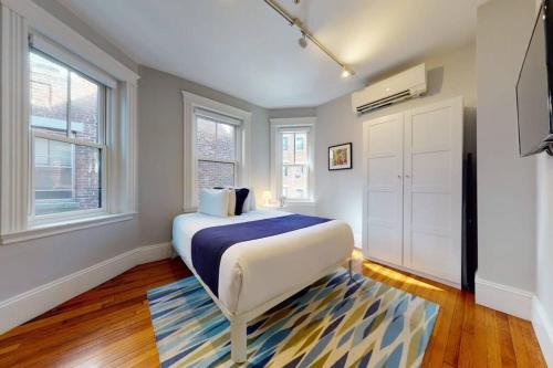 A Stylish Stay w/ a Queen Bed, Heated Floors.. #12