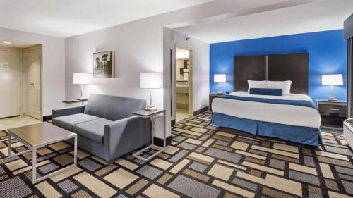 Photo - Best Western Plus Birmingham Inn & Suites