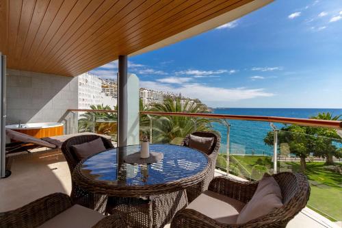 Suite- 2 Bedroom & Sea View