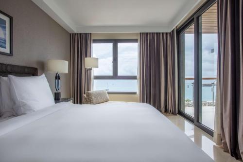Suite- 2 Bedroom & Sea View