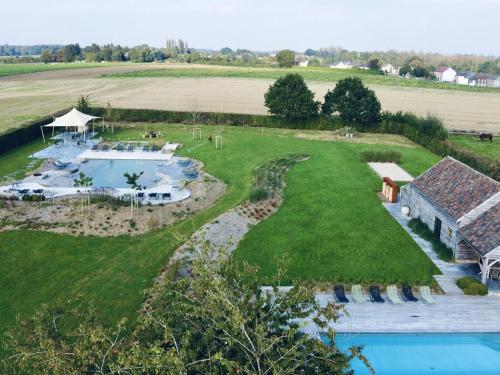 Luxury holiday home with a pool and sauna