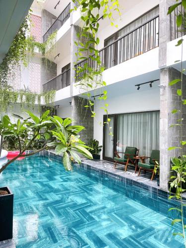 Swimming pool, Bong Villa Hotel & Apartment in Quang Trung