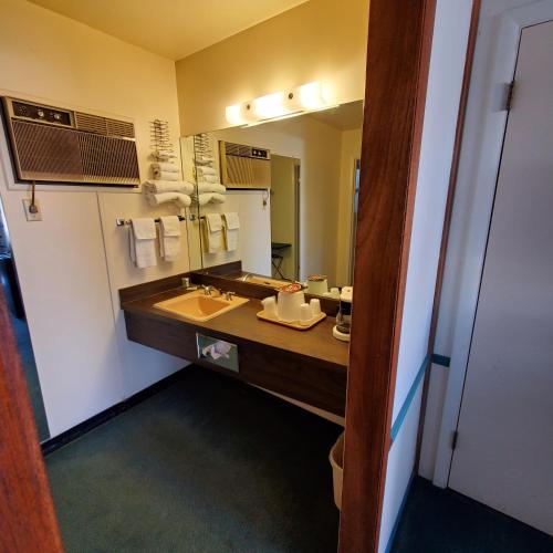 Robin Hood Motel