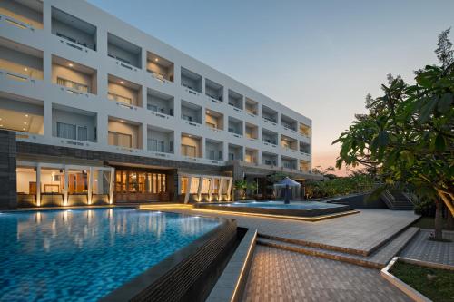 Exterior view, Pollos Hotel & Gallery in Rembang