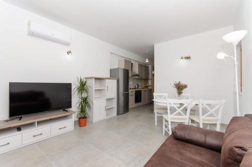 Apartments Koras - image 5
