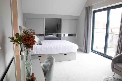 Beautiful 3 Bedroom Town House gîte à louer Pitsea