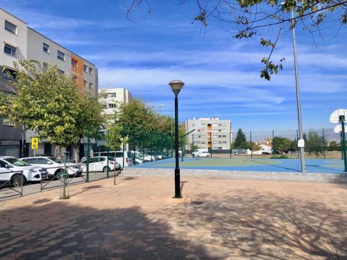 Luminoso Apartamento a 10 minutos de Granada con Piscina