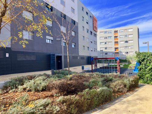 Luminoso Apartamento a 10 minutos de Granada con Piscina