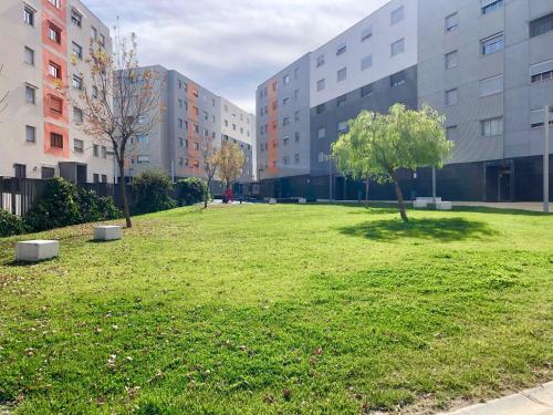 Luminoso Apartamento a 10 minutos de Granada con Piscina