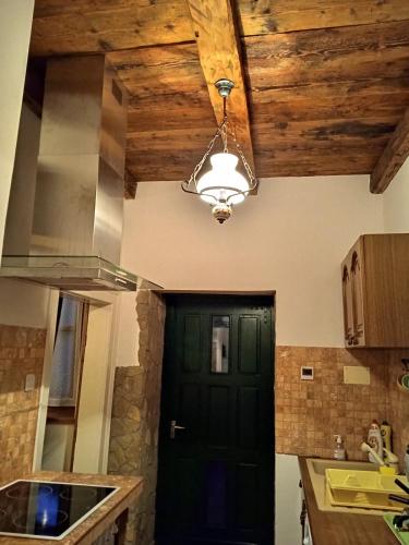 Viesnīcas āriene, Veranda Vendégház (Veranda Vendeghaz) in Verocemarosa