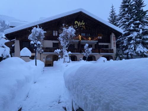 Hotel B&B Casa La Val, Sedrun bei Osco