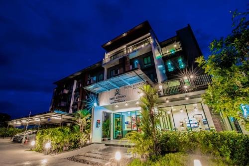 Exterior view, The living Hotel Samutprakan in Bang Bo
