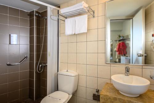 Bathroom, Marin Hotel in Crete Island