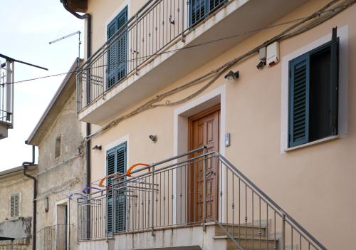  Casa con 3 camere da letto LOMBARDA ALTA in Falerna