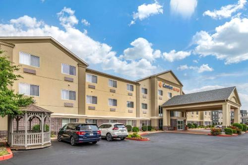 Comfort Suites North Elkhart, IN - 90 reviews, price from $76 | Planet of  Hotels