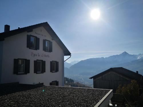 on a quiet location, beautiful, spacious holidayhouse, only for holidays, with a fantastic view, perfect for skiing, walking and hiking