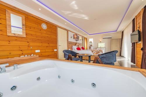 Pezsgőfürdő, Mezopotamya - 1 Bedroom with jacuzzi in Kalkan in Islamlar
