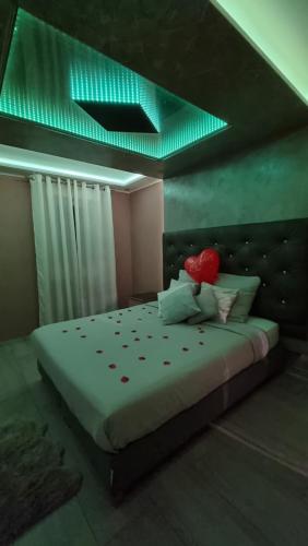 RoyalSpa appartement d'amour avec jacuzzi privatif, Strasbourg (photo 10)